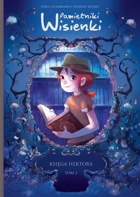 Okładka rysunkowa. W owalnej ramce rudowłosa dziewczynka w kapeluszu stoi w bibliotece, w ręku trzyma otwartą książkę.