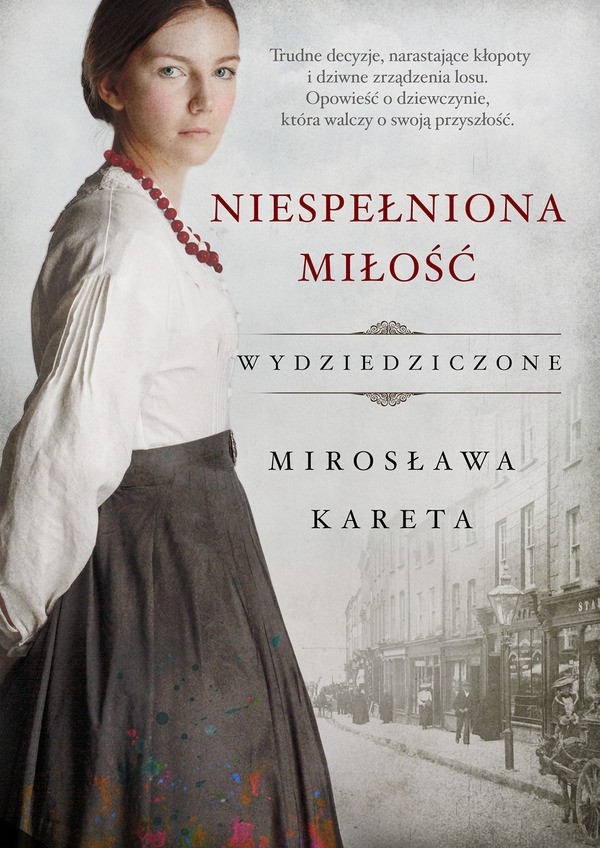 Na okładce postać kobiety w długiej spódnicy, białej bluzce i czerwonych koralach. W tle widok ulicy
