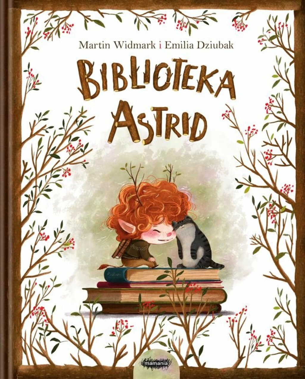 Okładka rysunkowa. Rudowłosy chłopiec z uszami elfa i mały kotek przytuleni głowami siedzą na książkach